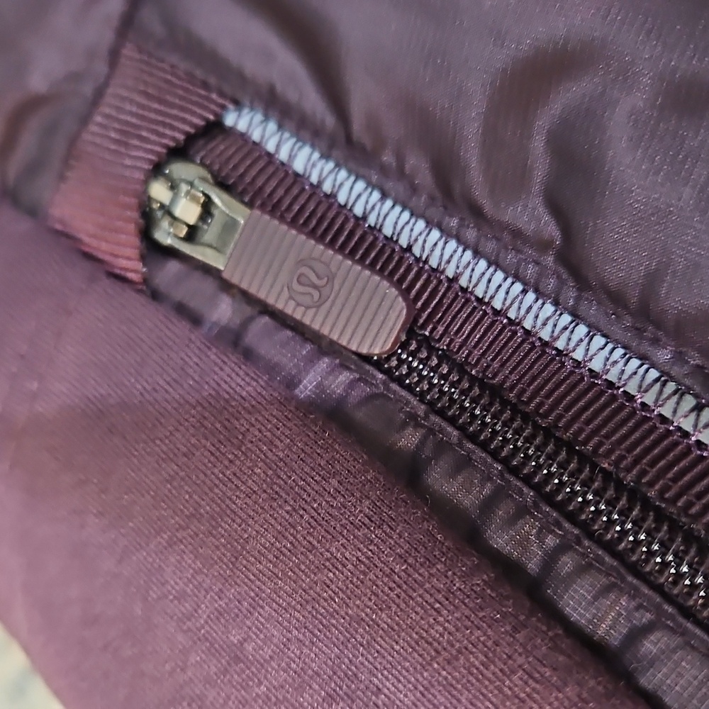 Lululemon Down For A Run Vest - Picture 3 of 12